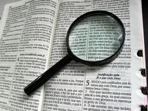 magnifying-glass-162886_640